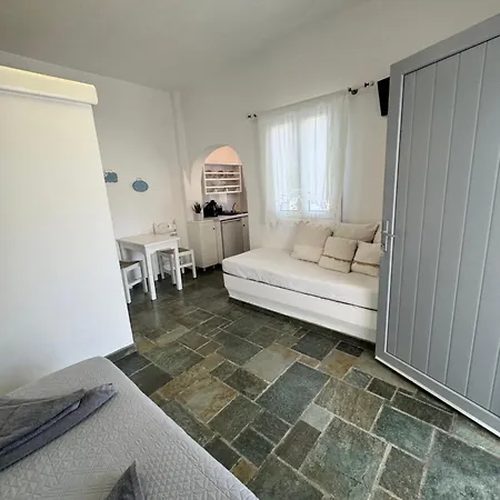 Ergina Apartment Chora (Ios)