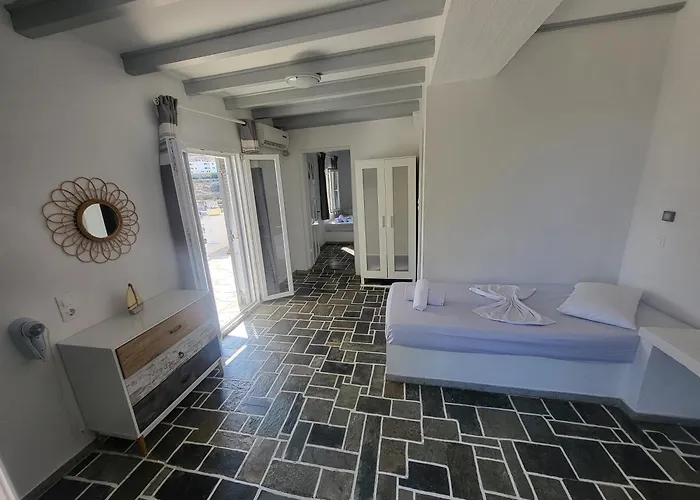 アパート Ergina イオス島 チョーラ